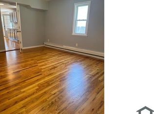 56 Campfield Dr, Fairfield, CT 06825