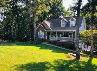 104 Buck Shoals Cir, Hudson, NC 28638