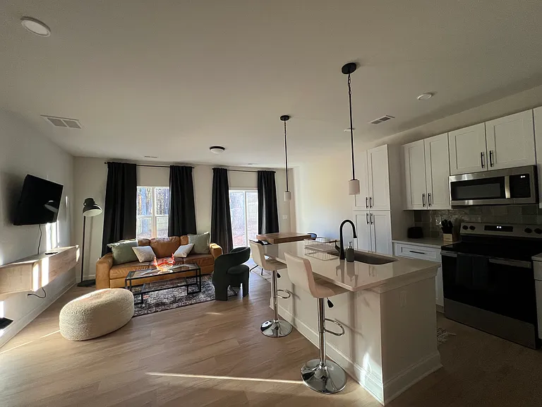 4328 Woodwind St — Photo 8