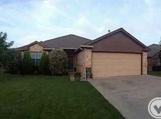 201 Troxell Blvd, Rhome, TX 76078