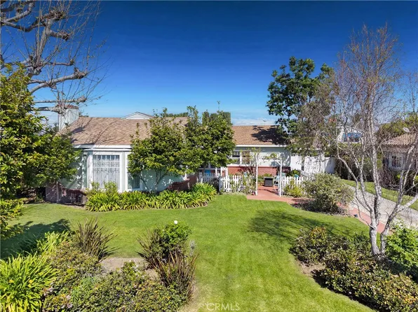 7457 3rd St, Downey, CA 90241
