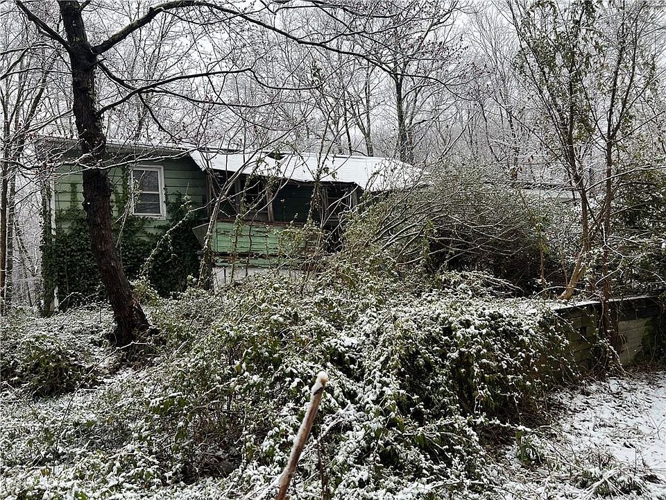 1st image of 104 Lewis Lane