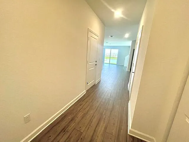675 SE Lake Falls St — Photo 8