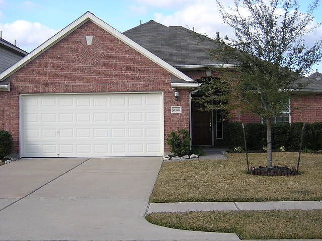 1st image of 16826 Marston Park Ln