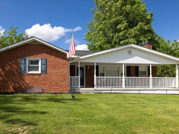 80 Alta Ct NW, Christiansburg, VA 24073