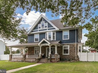 27 W Ridley Ave, Ridley Park, PA 19078