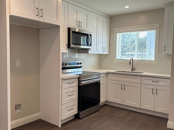 3rd image of 5544 McCulloch Ave #J