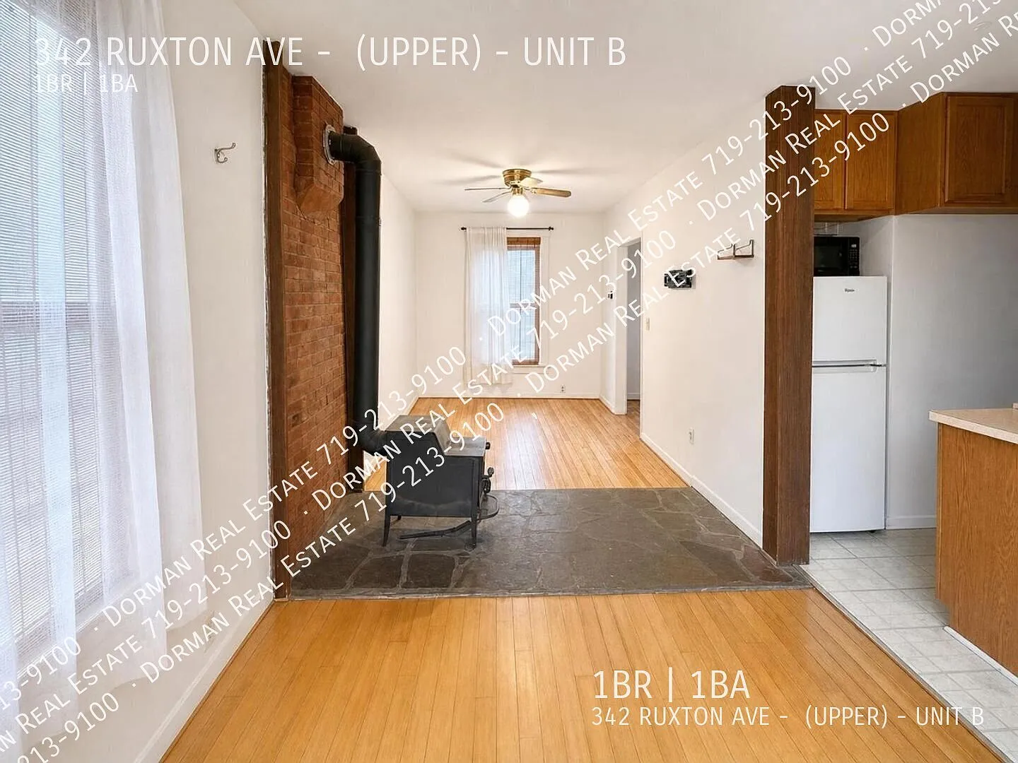 Adorable Apartment In The Heart Of Manitou — Photo 3