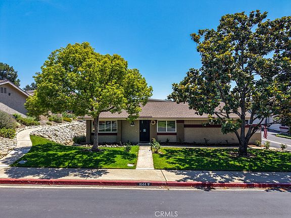 2nd image of 1644 Carmel Cir W