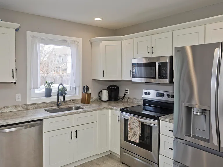 32 Clark St #34 — Photo 5