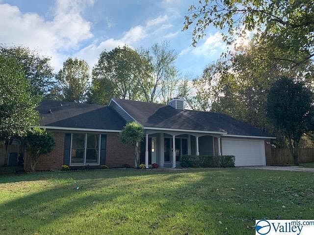 1st image of 210 S Elton Cir