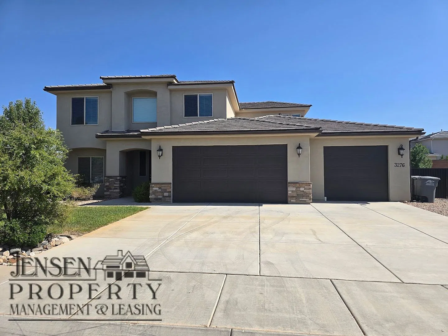 Spacious Home in Little Valley-Pets Negotiable-Ask about Move in Specials! — Photo 1