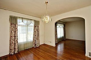 3rd image of 527 Wayland St