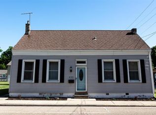 623 E Main St, Mascoutah, IL