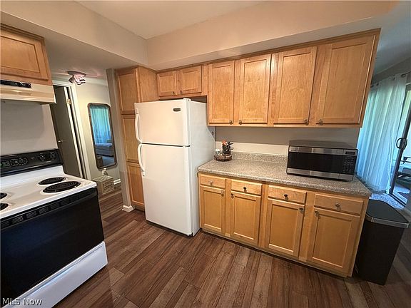 4th image of 1115 Canyon View Rd APT 403