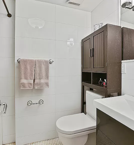 453 12th St #3B — Photo 7