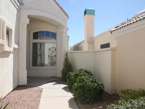 4th image of 1137 E Hiddenview Dr
