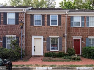 1655 S Barton St #3, Arlington, VA 22204