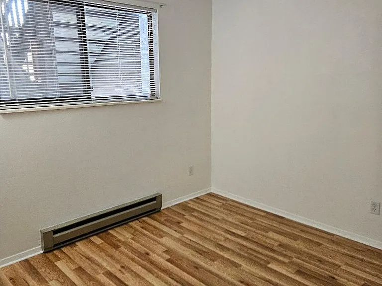 925 Columbia Road 421 — Photo 15