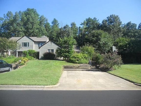 2nd image of 4910 Pine Cone Dr