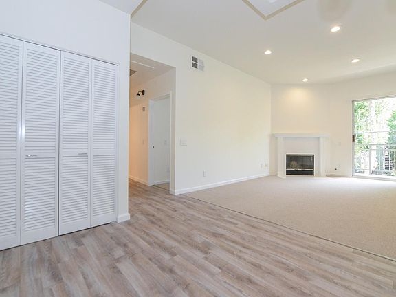 4th image of 1820 S Beverly Glen Blvd APT 203