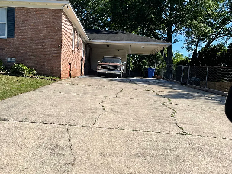 3102 Apache Dr — Photo 10