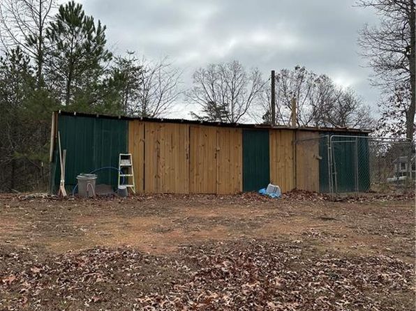 33 Nally Rd, Rydal, GA 30171