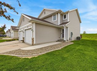 575 Bent Creek Dr, Marion, IA 52302