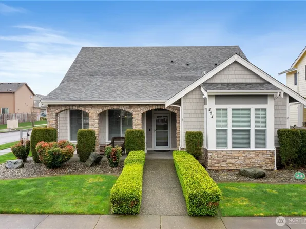494 Bondgard Avenue E, Enumclaw, WA 98022