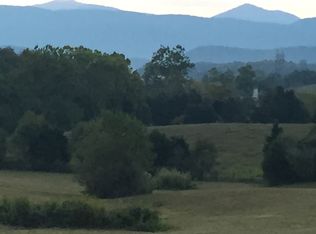 332 Pinehaven Rd, Fincastle, VA 24090