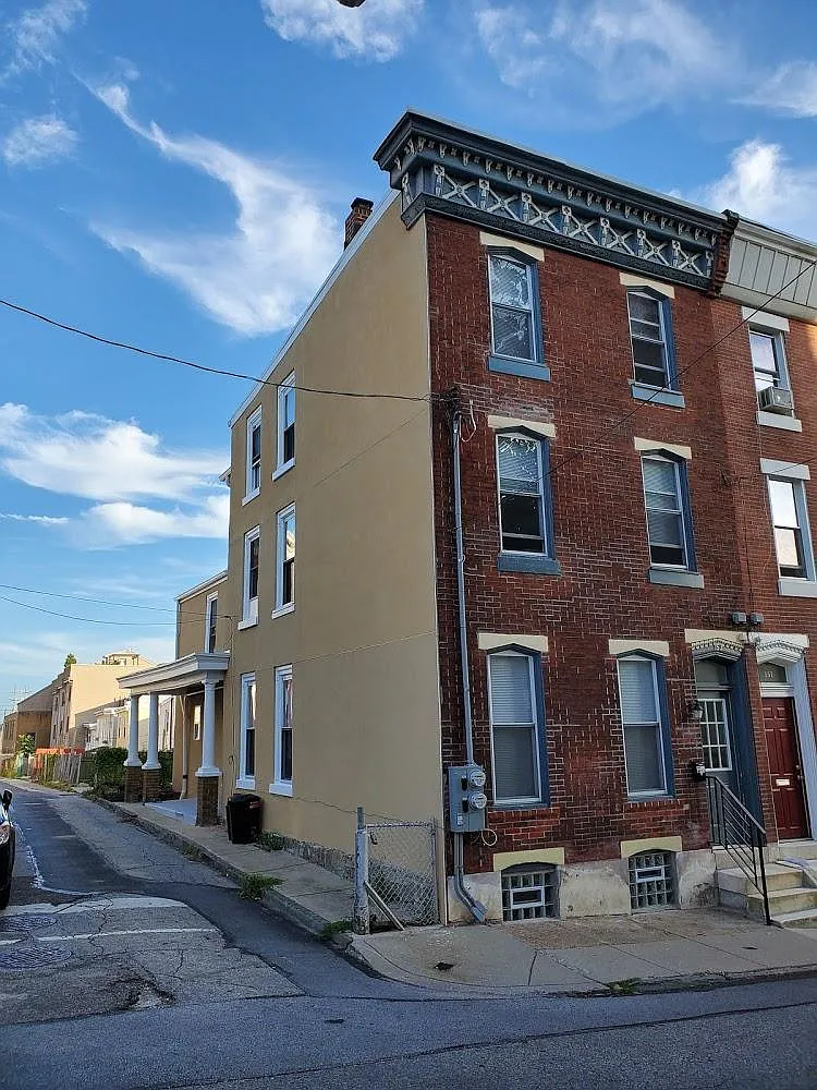 3 bed, 1750 sqft, $2,395 — Photo 1