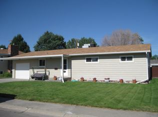 512 S 18th St, Worland, WY 82401