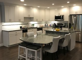 12 Persimmon Ln, Newark, DE 19713