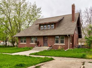904 7th St, Nevada, IA 50201