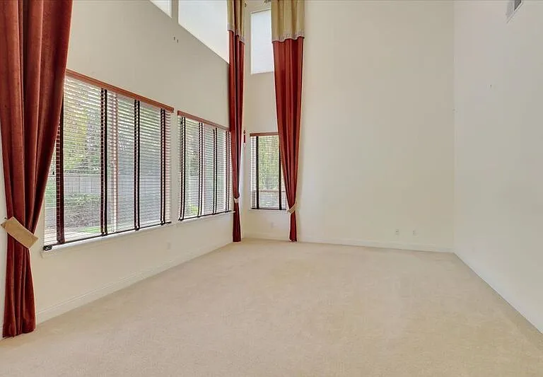 208 Otter Glen Ct — Photo 17