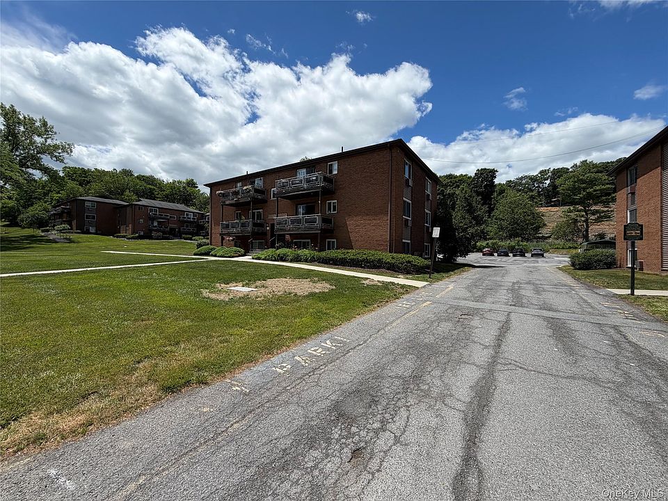 2nd image of 36 Tanager Road #3601