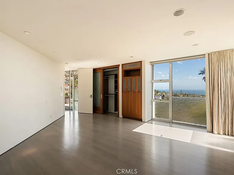 920 Skyline Dr — Photo 40
