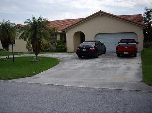 1st image of 6881 W Wedgewood Ave
