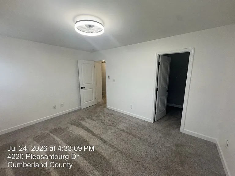 4220 Pleasantburg Dr — Photo 23
