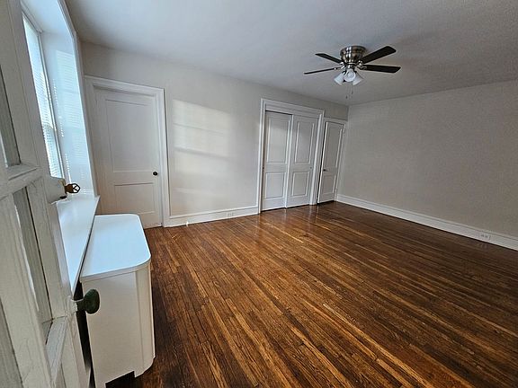 5th image of 410 Linden St APT 2
