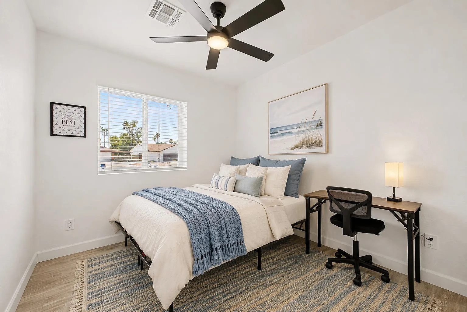 4 bed, 4.0 bath, 2100 sqft, $901 — Photo 1