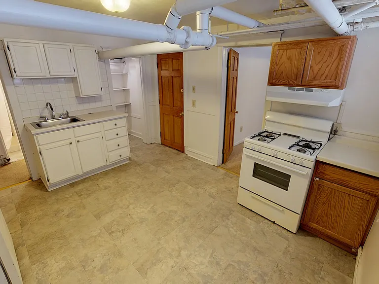 1902 E Linnwood Ave — Photo 15