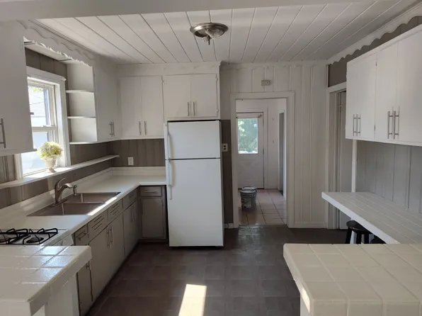 (undisclosed Address), Chicago Ridge, IL 60415