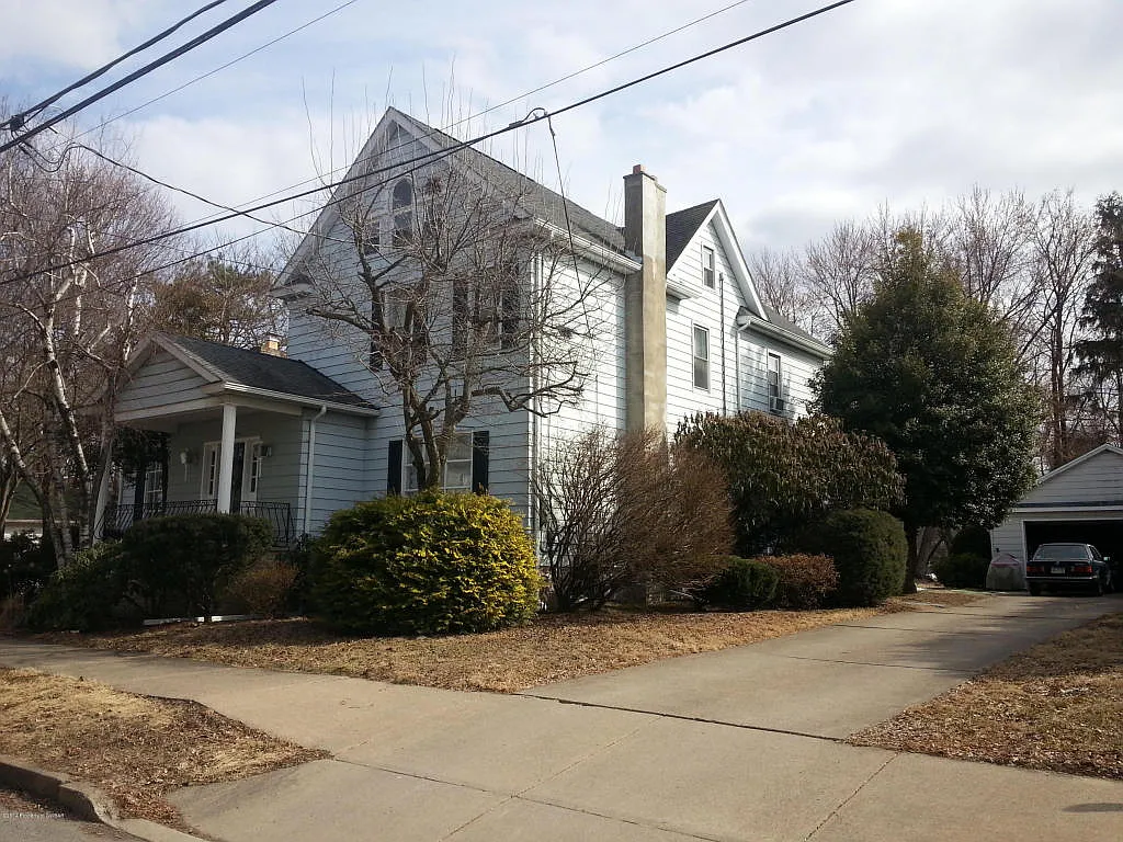 91 Walnut St photo 1