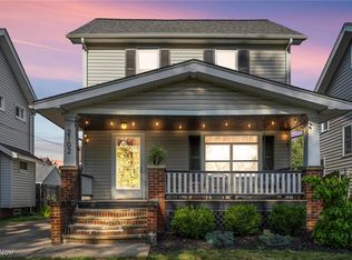 2102 Carabel Ave, Lakewood, OH