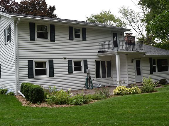 4th image of 931 Woodland Ave