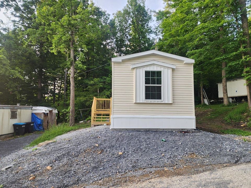 2nd image of 29 Dustin Drive