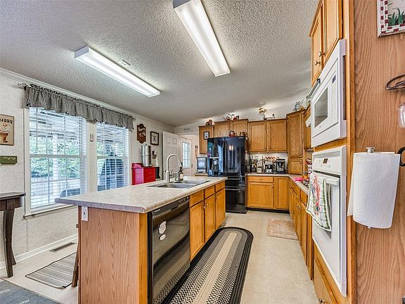 5th image of 9508 Sleepy Hollow Dr