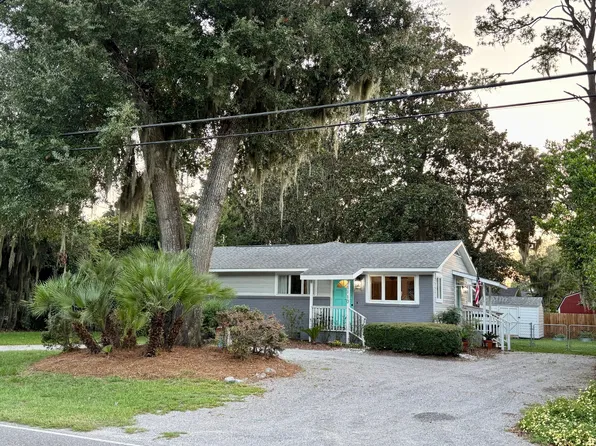 1110 Battery Creek Rd, Beaufort, SC 29902