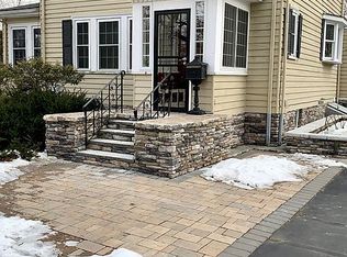 10 Cole Ter, Randolph, MA 02368